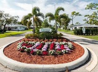 35 Dawn Flower Cir, Lehigh Acres, FL 33936