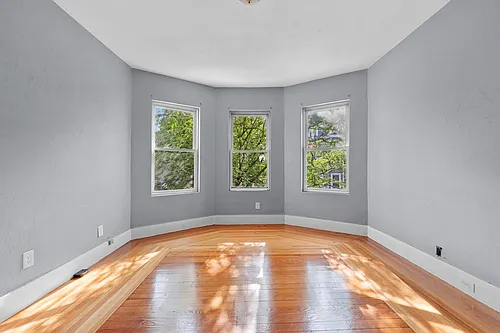 5 Timothy Ave Photo 1
