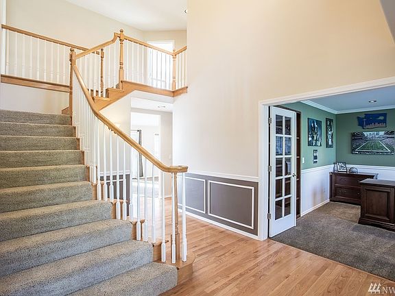 4th image of 4210 227th Avenue Ct E