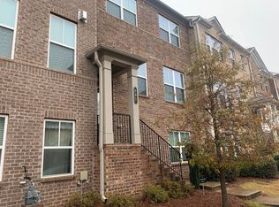 701 Sunset Park Dr, Suwanee, GA 30024