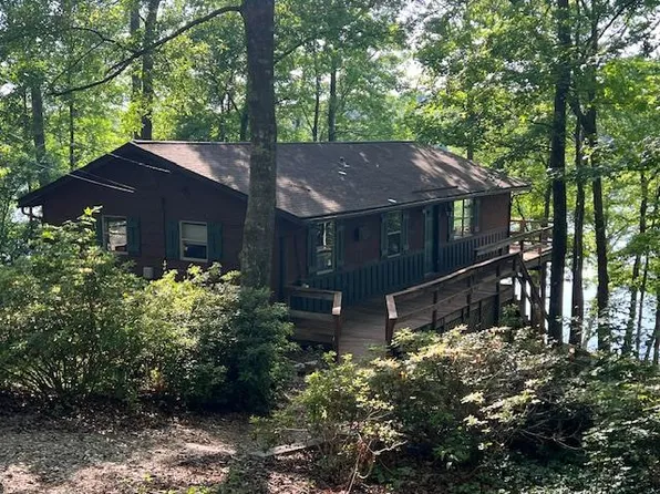 1744 Quail Hollow Dr, Hamilton, GA 31811