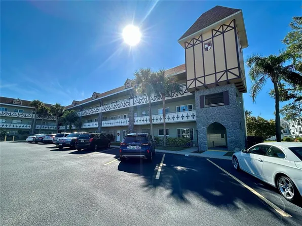 2447 Ecuadorian Way APT 23, Clearwater, FL 33763