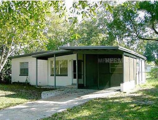 3rd image of 151 Country Club Dr