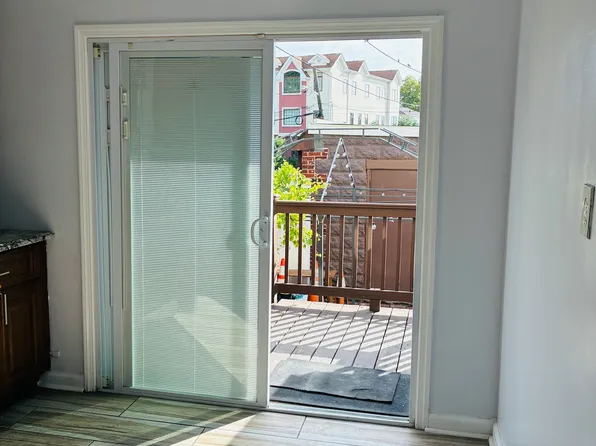 225 Mcadoo Avenue image 12 of 21