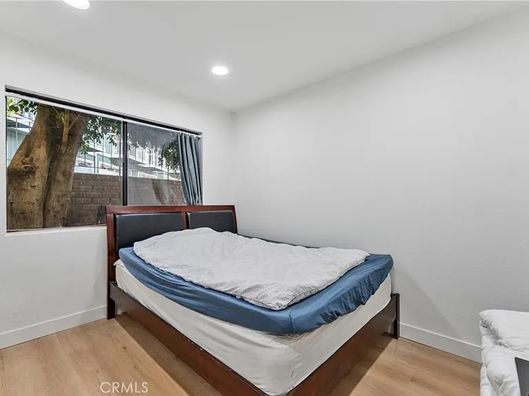 1070 Walnut Grove Ave — Photo 9