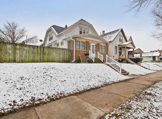 3711 E Armour Ave #3711A, Cudahy, WI 53110