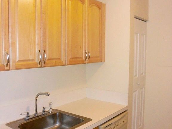 4th image of 1506 N Defiance St 107r #107R