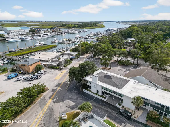 7246 Wrightsville Avenue Unit 105, Wilmington, NC 28403