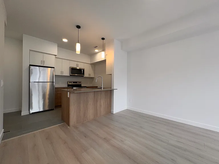 31 Mill St #12 — Photo 14