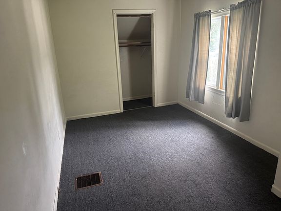 3rd image of 1318 Roosevelt Ave
