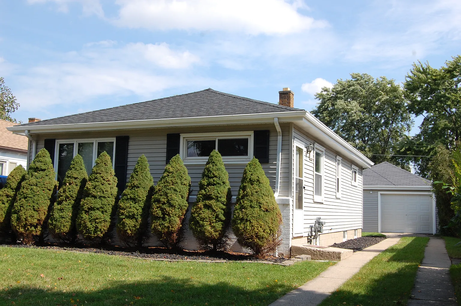 3758 N 97th Pl photo 1