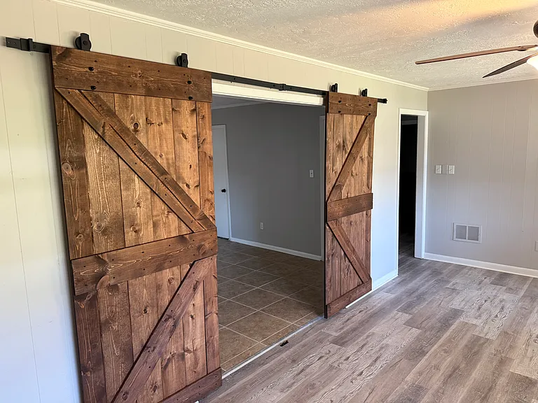 507 Country Club Rd — Photo 2