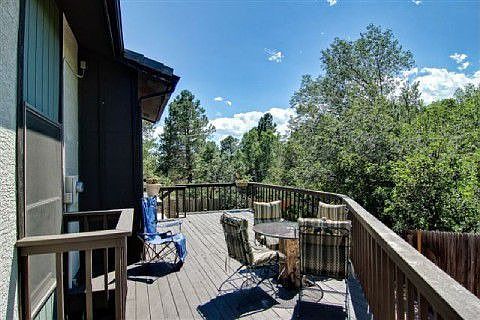 Expansive decking with views