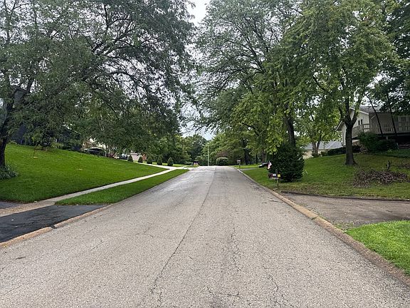 5th image of 8304 Claridge Rd