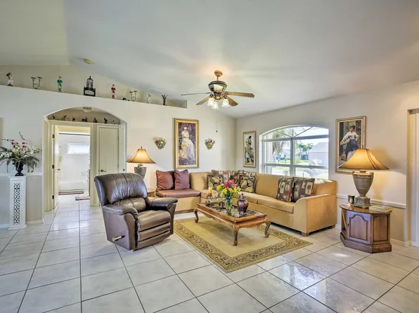 421 SE 4th Pl #Id1385807p, Cape Coral, FL 33990