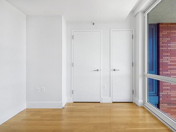 4th image of 150 4th Ave APT 7B