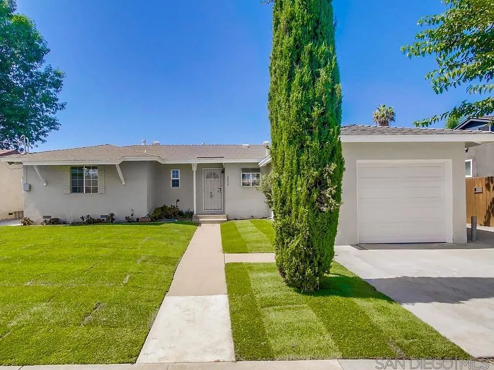 1st image of 2034 Lee Dr