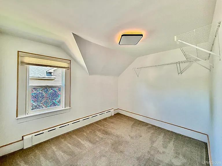 107 E Peck St — Photo 10