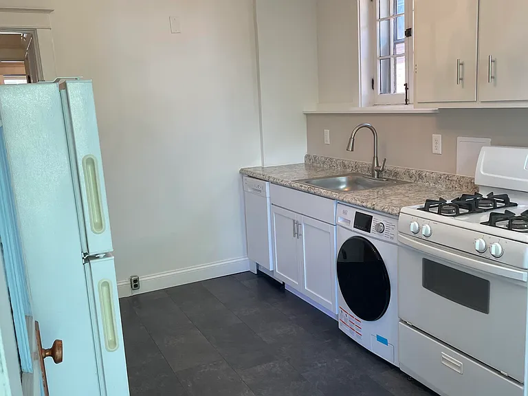 4561 Shenandoah Ave #A — Photo 10