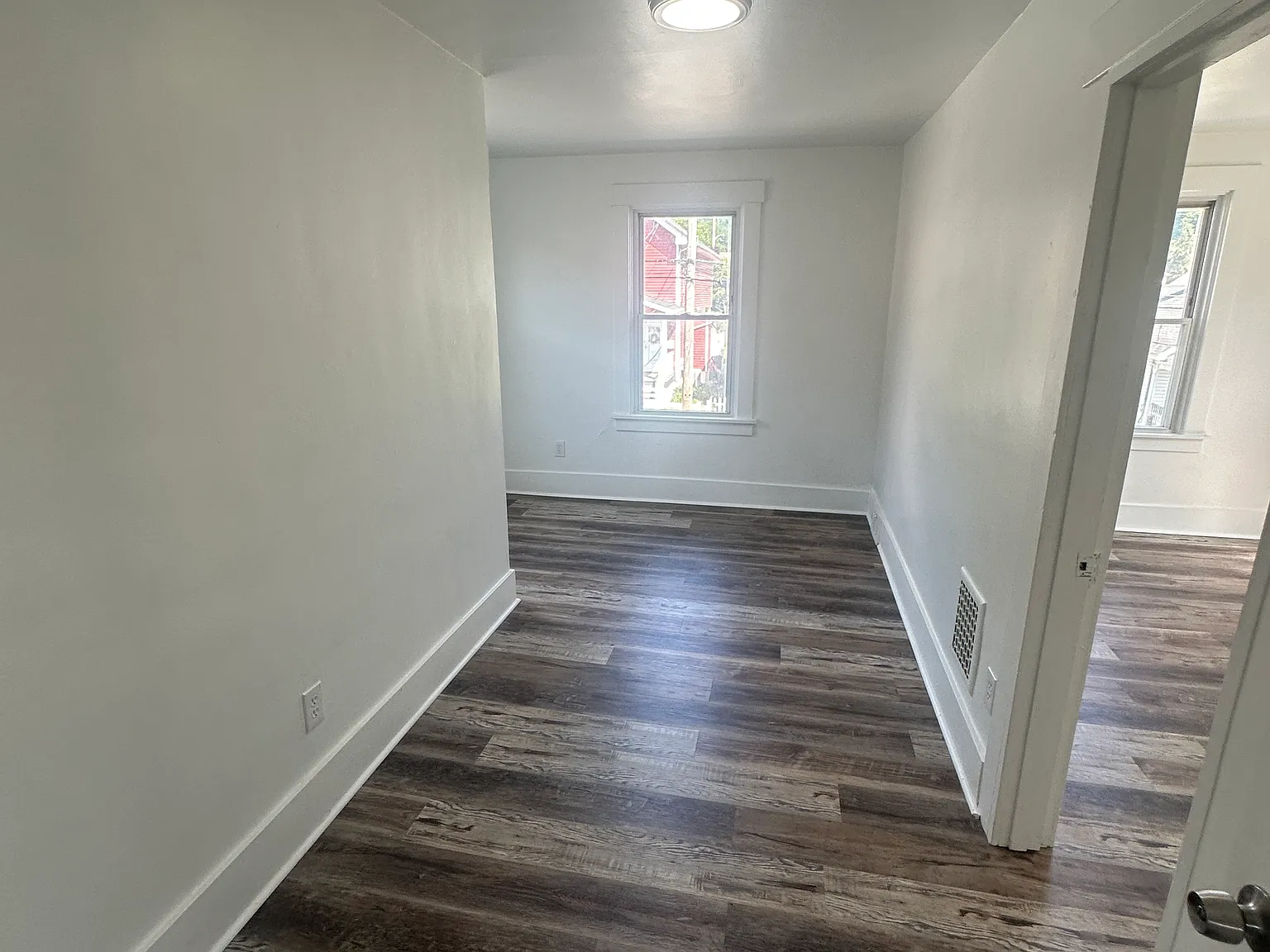 2 bed, $800 — Photo 4