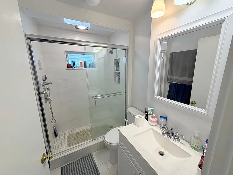 25 Leonard St #1 — Photo 7