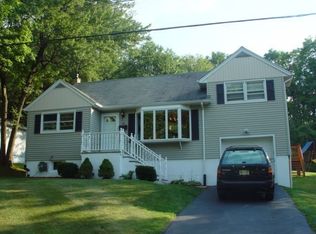 28 Marian Rd, Sparta, NJ 07871