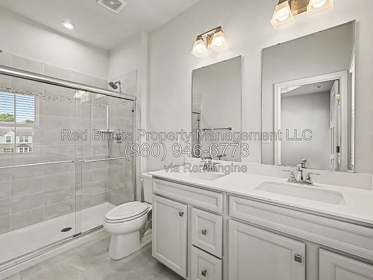 9342 Mallard Mills Dr — Photo 18