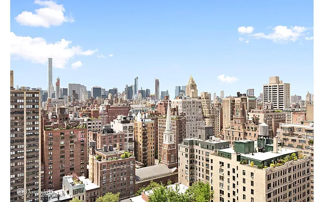 Rented by Douglas Elliman | media 16