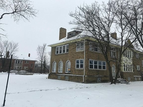 3rd image of 8500 Dexter Ave