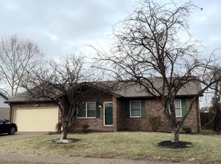 8822 Nevada Dr, Newburgh, IN