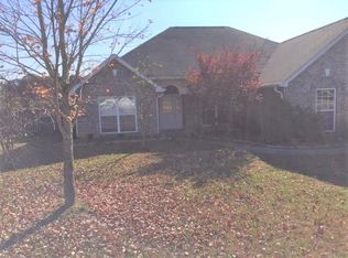 290 Wingate Dr S, Lenoir City, TN 37771