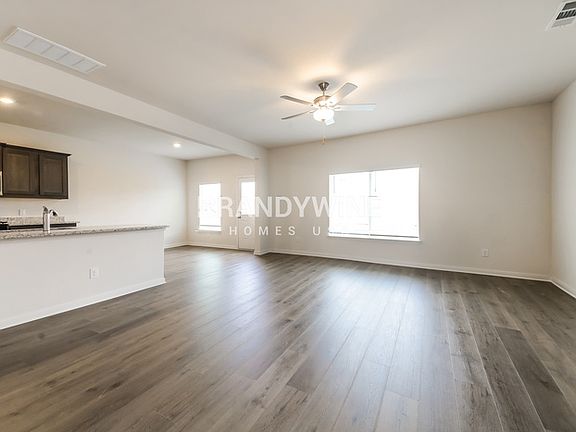 3rd image of 1513 Alpine Dr
