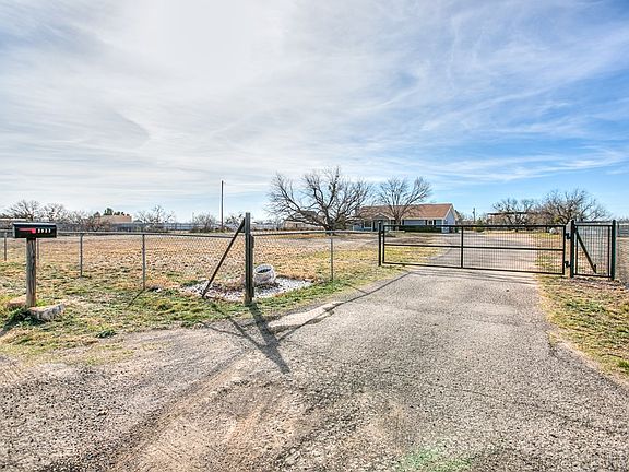 2nd image of 2933 Old Eola Rd