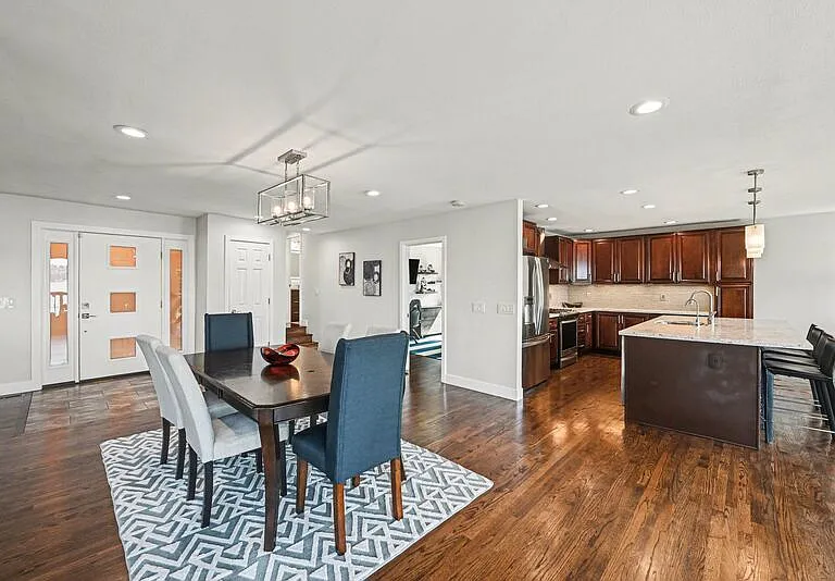 9544 Lake Washington Blvd NE — Photo 9