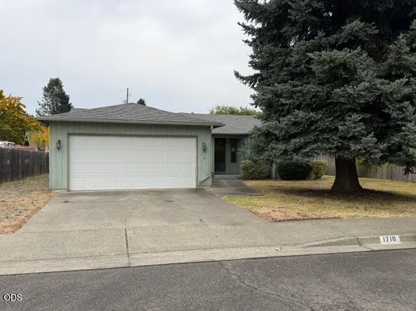 1710 SW Brownell Ave, Grants Pass, OR 97526