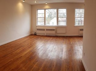 8214 138th St, Jamaica, NY 11435