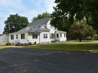 511 S 2nd St, Osage, IA 50461