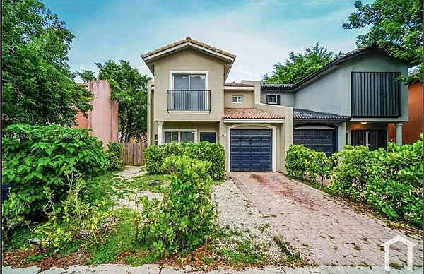 855 SW 6th Pl