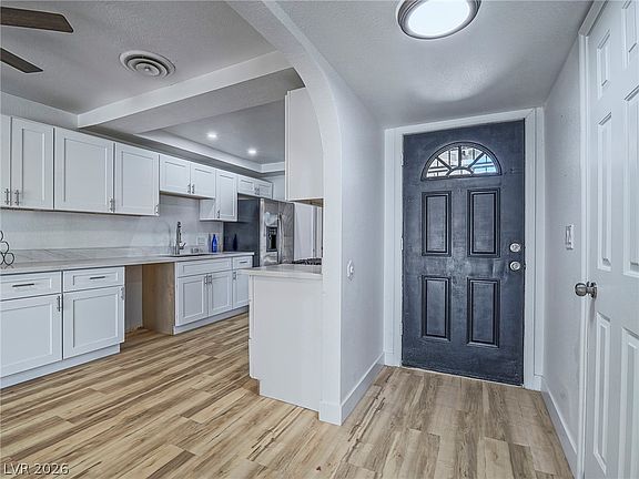 5th image of 4351 Chafer Dr