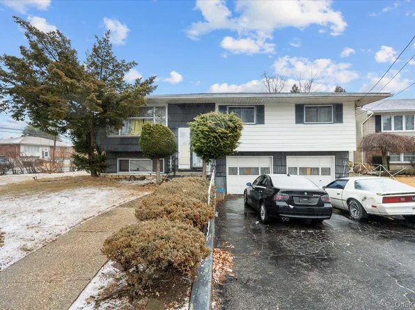 975 Little Neck Avenue, North Bellmore, NY 11710