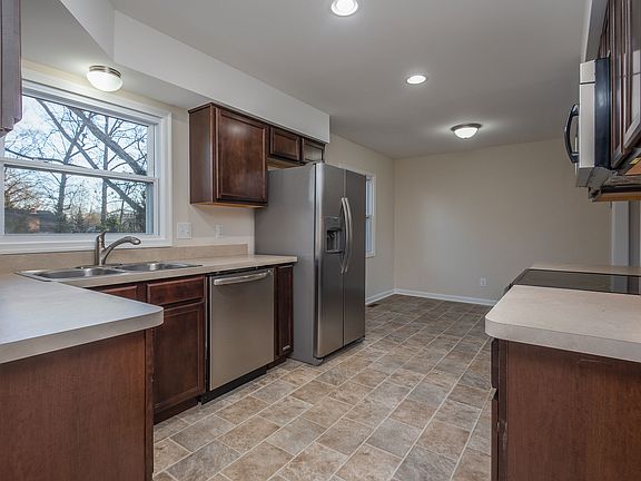 5th image of 203 Morningside Dr