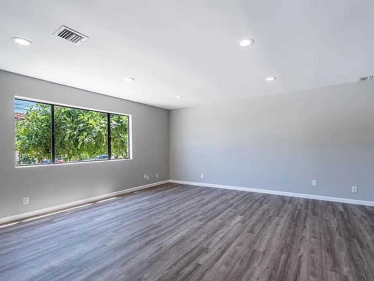 621 E Lomita Ave #A — Photo 10