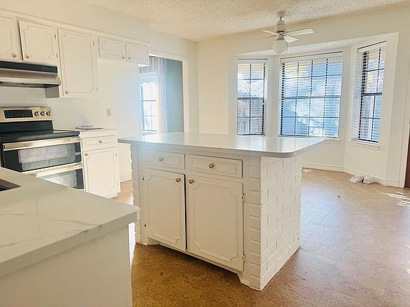 4th image of 3222 Oak Mountain Trl