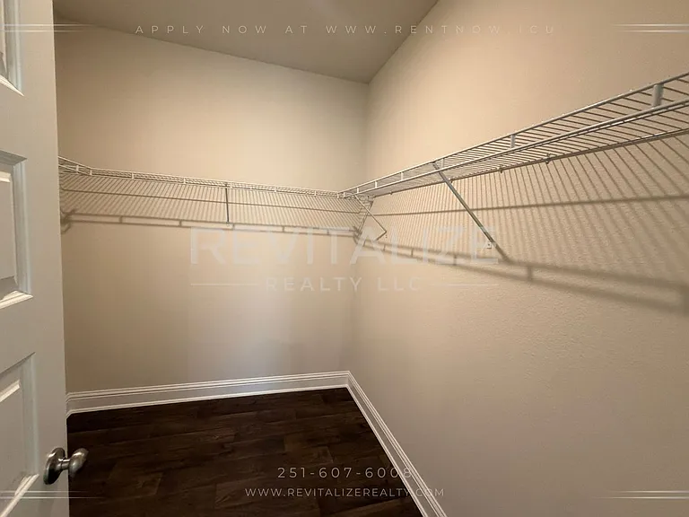 14930 Dayton Cir — Photo 24
