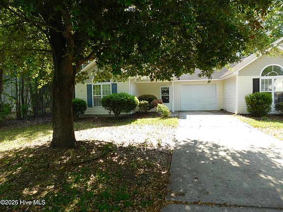 2nd image of 208 Tobiano Dr