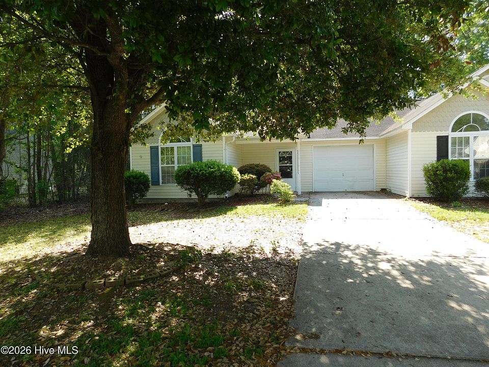 1st image of 210 Tobiano Dr