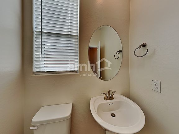 5th image of 5957 W Larkspur Dr