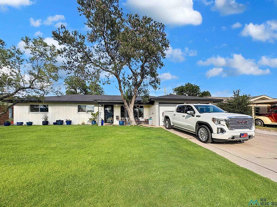 1st image of 1916 N Blanco Dr