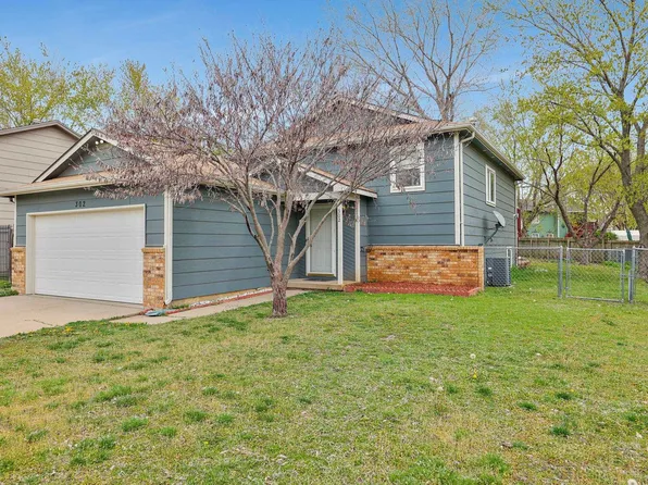 302 N Shawnee Dr, Kechi, KS 67067
