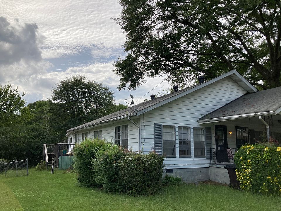 2nd image of 8499 Fairview Dr #A